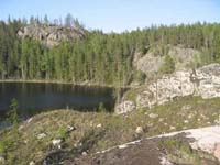 Вид на точку 120 со скалы на южном берегу.